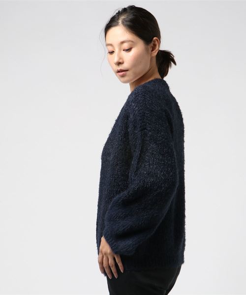 flower(フラワー)の「マイルドバイカラーカーディガン(カーディガン/ボレロ・レディース・ベージュ/グレー/ブルー・FREE)」の4枚目の写真