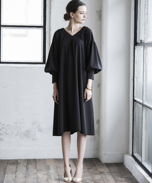 Emma Taylor（エマテイラー）の「ギャザーフレアドレス（ワンピース・レディース・ブラック/レッド/アイボリー・FREE）」の3枚目の写真