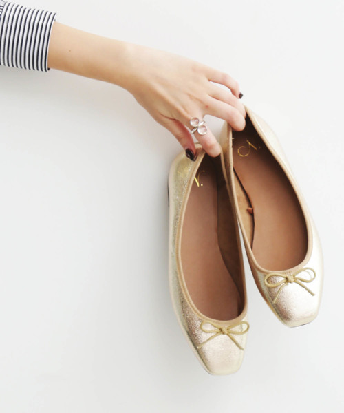 N.（N. Natural Beauty Basic）（エヌエヌナチュラルビューティーベーシック）の「スクエアバレエシューズ（バレエシューズ・レディース・ブラウン系その他/ゴールド/ブラック・SMALL/MEDIUM/LARGE）」の3枚目の写真