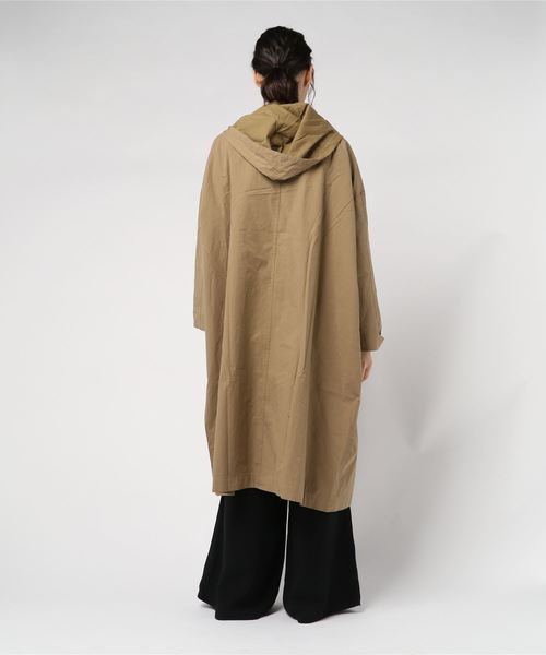 THE MORNING AFTER（ザ モーニング アフター）の「高密度チノクロス フード脱着 BIG ステンカラーコート（ステンカラーコート・レディース・チャコールグレー/ベージュ/カーキ/ネイビー・FREE）」の6枚目の写真
