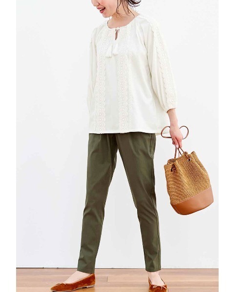 Live in comfort（リブインコンフォート）の「リブ　イン　コンフォート　まるではいてないみたい！？すっきり美脚！スーパー伸び軽テーパードパンツ（その他パンツ・レディース・アイボリー/ベージュ/カーキ/ブラック・MEDIUM/LARGE/X-LARGE/XX-LARGE/SMALL/XXX-LARGE）」の20枚目の写真