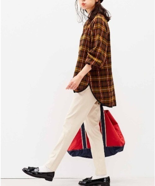 Live in comfort（リブインコンフォート）の「リブ　イン　コンフォート　まるではいてないみたい！？すっきり美脚！スーパー伸び軽テーパードパンツ（その他パンツ・レディース・アイボリー/ベージュ/カーキ/ブラック・MEDIUM/LARGE/X-LARGE/XX-LARGE/SMALL/XXX-LARGE）」の12枚目の写真