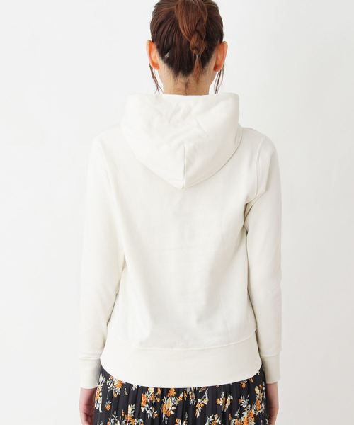Champion（チャンピオン）の「Champion　ロゴパーカー（パーカー・レディース・オフホワイト/グレー/ブラック・02）」の6枚目の写真