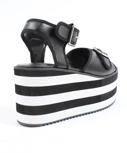 WEGO(ウィゴー)の「WEGO/厚底ラインサンダル(サンダル・レディース・ホワイト/ブラック・23.5/24.5)」の4枚目の写真