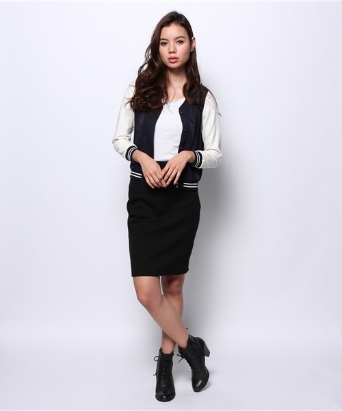 JENEVIEVE（ジュヌヴィエーヴ）の「スタジアムジャンパー（ブルゾン・レディース・ネイビー/ベージュ・1）」の8枚目の写真