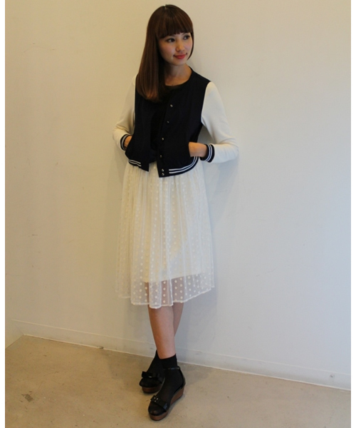 JENEVIEVE（ジュヌヴィエーヴ）の「スタジアムジャンパー（ブルゾン・レディース・ネイビー/ベージュ・1）」の13枚目の写真