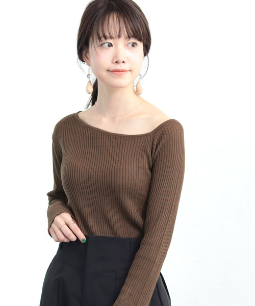 SESTO（セスト）の「綿タッチワンショルカットソー（Tシャツ/カットソー・レディース・ブラック/ブラウン/アイボリー/モカ・M）」の4枚目の写真