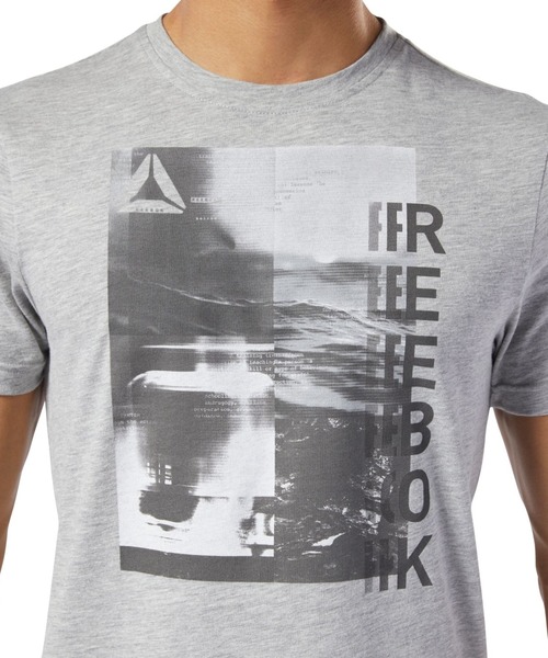 Reebok（リーボック）の「グラフィック シリーズ ワン シリーズ トレーニング フォト プリントTシャツ［Graphic Series One Series Training Photo Print Tee］（Tシャツ/カットソー・メンズ・ホワイト/グレー・SMALL/MEDIUM/XXX-LARGE/LARGE/X-LARGE/XX-LARGE）」の8枚目の写真