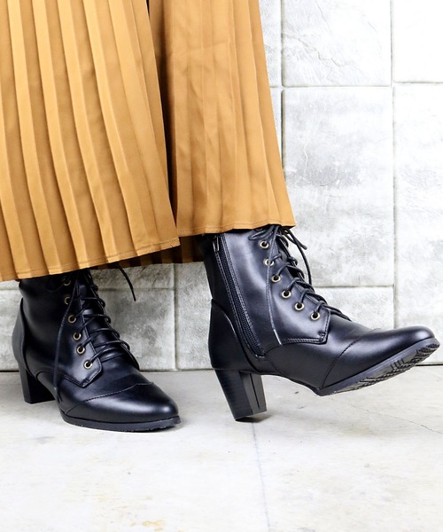 LibertyDoll(リバティードール)の「Liberty Doll /8cm(インヒール含む)チャンキーヒールウイングチップレースアップブーツ(9032)ショートブーツ(ブーツ・レディース・ブラック/ブラック系その他/ダークブラウン・M/L/LL/S)」の2枚目の写真