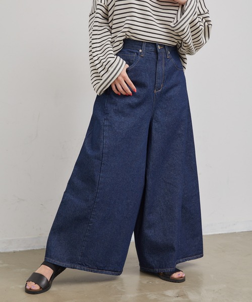 Libra Cue（リブラ キュー）の「Libra デニムワイドパンツ（デニムパンツ・レディース・ブルー・LARGE/MEDIUM）」の20枚目の写真