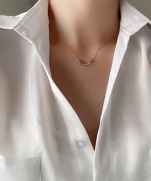 LA VORAGINE（ラ ヴォラジネ）の「INSデリケートなレディペンダントネックレス（ネックレス・レディース・D/F/C/A/E/B/L/G/H/I/J/K/M/U/T/S/Q/P/R/O/V/その他1/その他/その他3/その他2/その他5/その他4/その他11/その他6/その他7/その他8/その他9/その他10/その他12/その他13/その他14/その他15/その他16・FREE）」の2枚目の写真