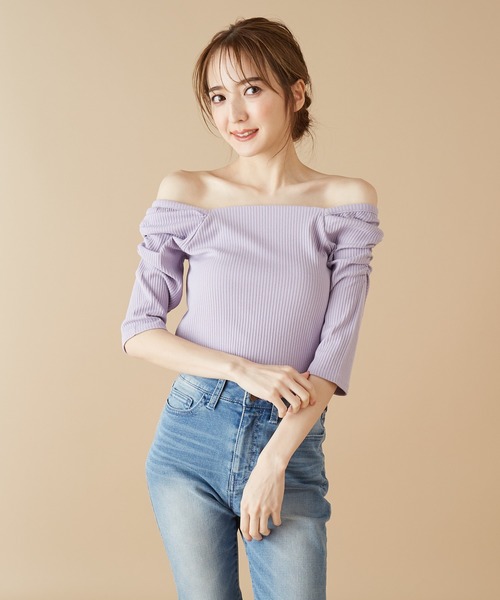 MIIA（ミーア）の「パワーショルダーカットプルオーバー（Tシャツ/カットソー・レディース・ベージュ/ボルドー/パープル系その他/ブラック/パープル・FREE）」の8枚目の写真