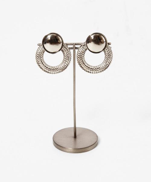 チェーンモチーフイヤークリップ イヤリング Continental グレースコンチネンタル のファッション イヤリング Continental セール アクセサリー Grace 人気殺到全国宅配無料 の イヤリング