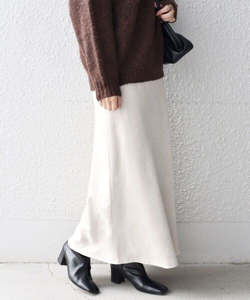 SHIPS（シップス）の「〈手洗い可能〉カラーフェイクスエードスカート（スカート・レディース・ベビーピンク/ベージュ/ブラウン/ライトグリーン・38/36）」の3枚目の写真