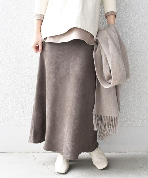 SHIPS（シップス）の「〈手洗い可能〉カラーフェイクスエードスカート（スカート・レディース・ベビーピンク/ベージュ/ブラウン/ライトグリーン・38/36）」の10枚目の写真