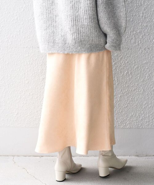 SHIPS（シップス）の「〈手洗い可能〉カラーフェイクスエードスカート（スカート・レディース・ベビーピンク/ベージュ/ブラウン/ライトグリーン・38/36）」の12枚目の写真