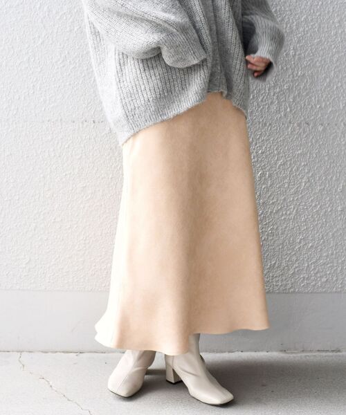 SHIPS（シップス）の「〈手洗い可能〉カラーフェイクスエードスカート（スカート・レディース・ベビーピンク/ベージュ/ブラウン/ライトグリーン・38/36）」の13枚目の写真