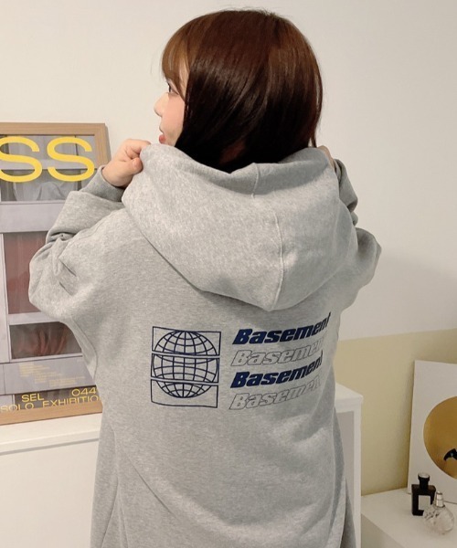ONA(オーエヌエー)の「『ONA/オーエヌエー』2ND EARTH BASEMENT PRINTING HOODIE/韓国ブランド ユニセックス アース ベースメント プリント フーディー プルオーバーパーカー(パーカー・メンズ・ブラック/グレー・FREE)」の12枚目の写真