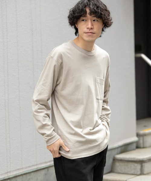 ITEMS URBANRESEARCH（アイテムズ アーバンリサーチ）の「コンパクトスムース長袖Tシャツ（Tシャツ/カットソー・メンズ・ホワイト/ベージュ/ブラック/グリーン・MEDIUM/LARGE）」の3枚目の写真