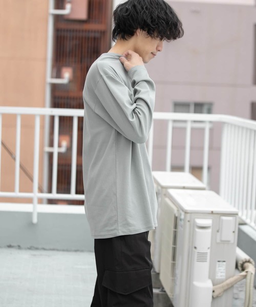 ITEMS URBANRESEARCH（アイテムズ アーバンリサーチ）の「コンパクトスムース長袖Tシャツ（Tシャツ/カットソー・メンズ・ホワイト/ベージュ/ブラック/グリーン・MEDIUM/LARGE）」の11枚目の写真