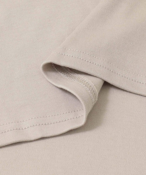 ITEMS URBANRESEARCH（アイテムズ アーバンリサーチ）の「コンパクトスムース長袖Tシャツ（Tシャツ/カットソー・メンズ・ホワイト/ベージュ/ブラック/グリーン・MEDIUM/LARGE）」の18枚目の写真
