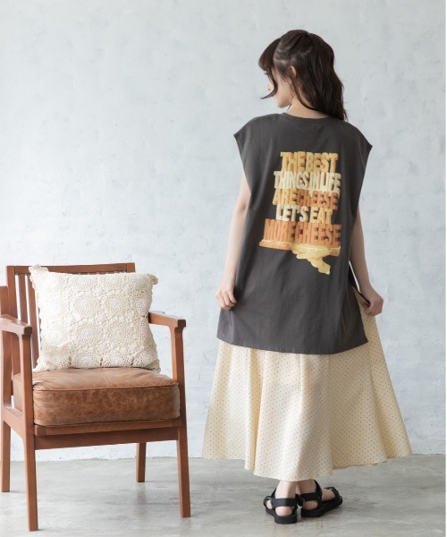 Mysa&Liina（ミーサリーナ）の「フレンチスリーブチーズプリントT（Tシャツ/カットソー・レディース・グレイッシュベージュ/オフホワイト/チャコールグレー・M）」の10枚目の写真