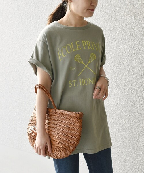 SHIPS(シップス)の「*カレッジ ビッグ TEE◇(Tシャツ/カットソー・レディース・ホワイト/ライトホワイト/ライム/ライトグリーン/チャコールグレー/ダークグレー/ピンク系その他/ピンク/グレー/グレー系その他/ホワイト系/ストーン/オリーブ/ヘザーグレー/ライトオリーブ・ONE SIZE)」の10枚目の写真