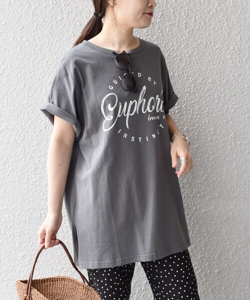 SHIPS(シップス)の「*カレッジ ビッグ TEE◇(Tシャツ/カットソー・レディース・ホワイト/ライトホワイト/ライム/ライトグリーン/チャコールグレー/ダークグレー/ピンク系その他/ピンク/グレー/グレー系その他/ホワイト系/ストーン/オリーブ/ヘザーグレー/ライトオリーブ・ONE SIZE)」の8枚目の写真