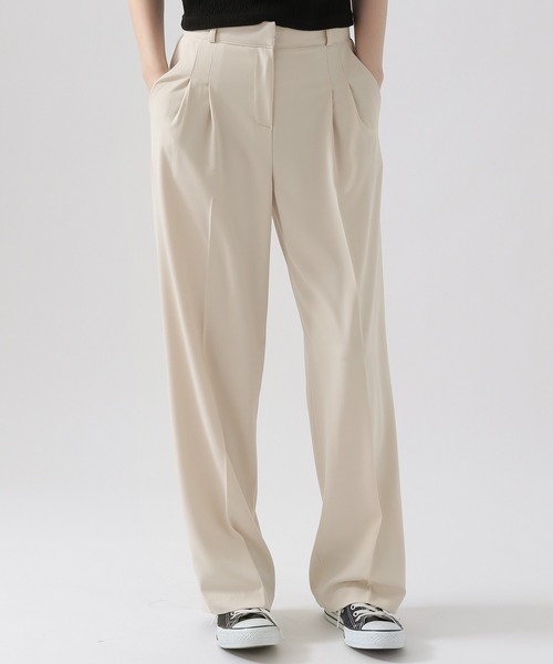 ALAND（エーランド）の「3.3Field Trip／2TUCK STRETCH パンツ 2951433（スラックス・レディース・ブラック/パープル/アイボリー・SMALL/MEDIUM）」の2枚目の写真