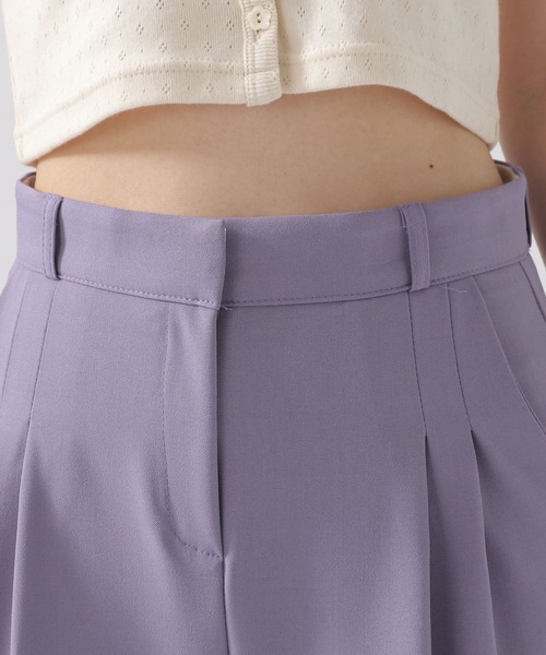 ALAND（エーランド）の「3.3Field Trip／2TUCK STRETCH パンツ 2951433（スラックス・レディース・ブラック/パープル/アイボリー・SMALL/MEDIUM）」の5枚目の写真