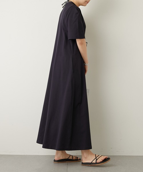 Whim Gazette（ウィムガゼット）の「天竺クルーネックフレア