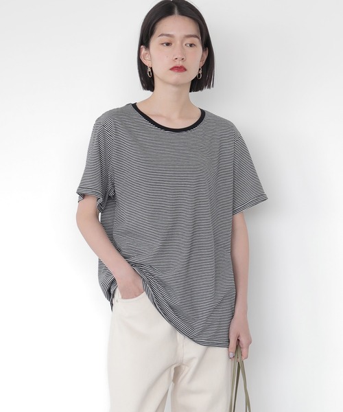 AMERICAN HOLIC（アメリカンホリック）の「クルーネックベーシック半袖カットプルオーバー（Tシャツ/カットソー・レディース・チャコールグレー/ライトグレー/イエロー/ブラック系その他4/オフホワイト・S/M/L）」の3枚目の写真