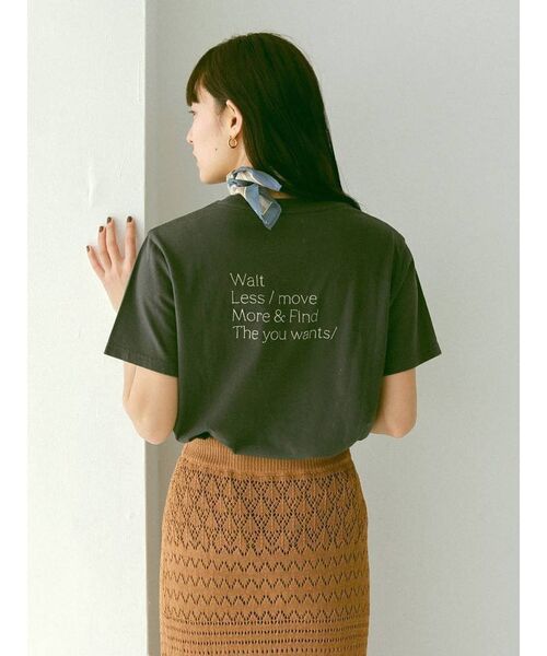 Ungrid（アングリッド）の「カラーエンブロイダリーTee（Tシャツ/カットソー・レディース・イエロー/ブルー/チャコールグレー/オフホワイト・FREE）」の2枚目の写真