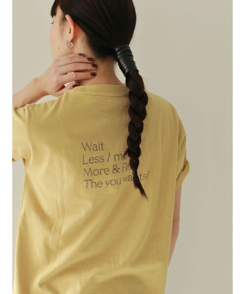 Ungrid（アングリッド）の「カラーエンブロイダリーTee（Tシャツ/カットソー・レディース・イエロー/ブルー/チャコールグレー/オフホワイト・FREE）」の4枚目の写真
