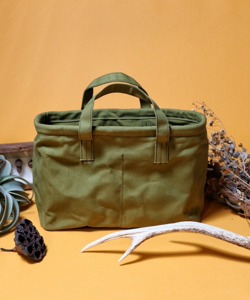 THE SUPERIOR LABOR(シュペリオールレイバー)の「”Hello TSL” tote bag shallow(ショルダーバッグ・メンズ・グリーン/ブルー・FREE)」の1枚目の写真