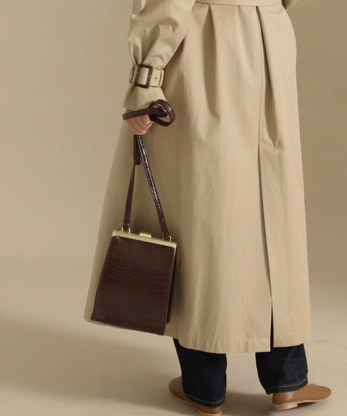 AULI(アウリィ)の「クロコ柄スクエアロックショルダーバッグ(ショルダーバッグ・レディース・ブラック/ブラウン/グレイッシュベージュ・FREE)」の20枚目の写真