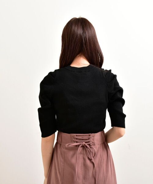 MAJESTIC LEGON（マジェスティックレゴン）の「ガーリースタイトップス（ニット/セーター・レディース・ブラック/アイボリー・MEDIUM）」の21枚目の写真