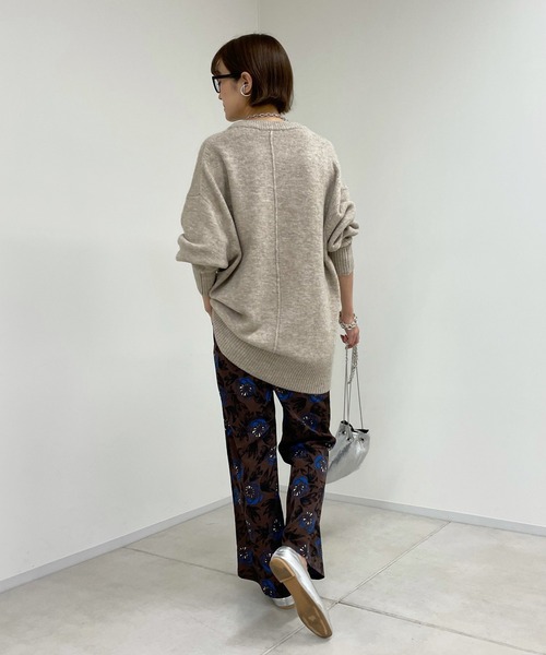 DouDou(ドゥドゥ)の「【新色追加】【WEB限定】ビッグシルエットクルーネックプルオーバー(ニット/セーター・レディース・アイボリー/ライトベージュ/ブラック/チャコールグレー・FREE)」の9枚目の写真