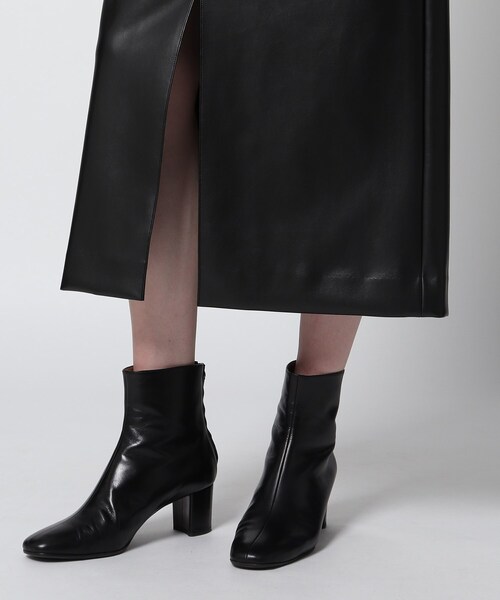 DRESSTERIOR（ドレステリア）の「◆【スタイリスト亀恭子さんコラボアイテム】フェイクレザースカート（スカート・レディース・ベージュ/ブラック・36/34/40/38）」の18枚目の写真