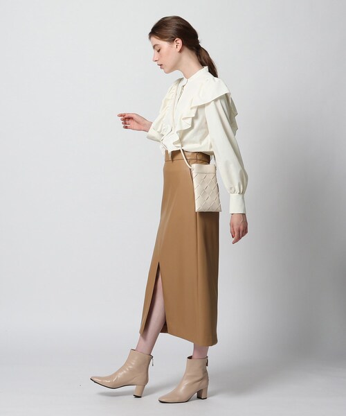 DRESSTERIOR（ドレステリア）の「◆【スタイリスト亀恭子さんコラボアイテム】フェイクレザースカート（スカート・レディース・ベージュ/ブラック・36/34/40/38）」の21枚目の写真