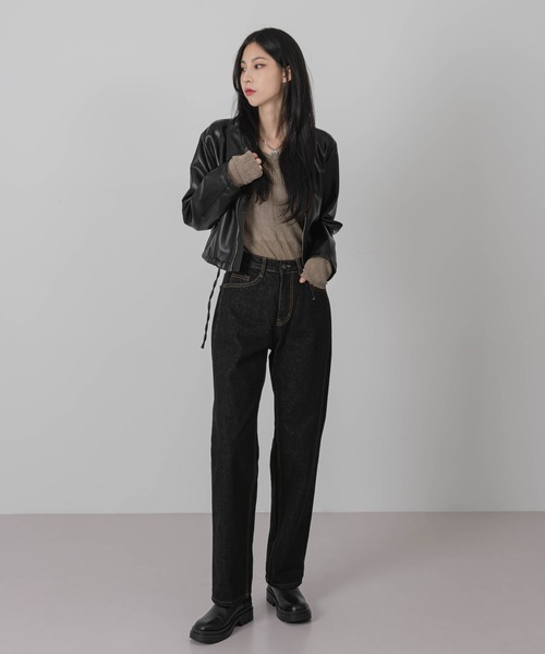 FOLLOWIN（フォロウィン）の「ノーマルブラックデニムパンツ（デニムパンツ・レディース・ブラック・SMALL/MEDIUM/LARGE）」の3枚目の写真