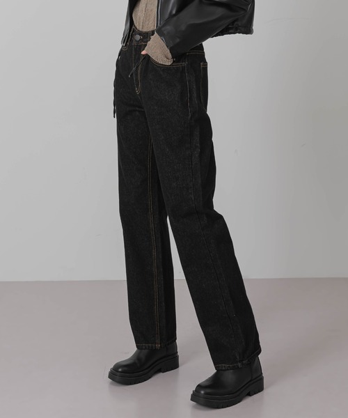 FOLLOWIN（フォロウィン）の「ノーマルブラックデニムパンツ（デニムパンツ・レディース・ブラック・SMALL/MEDIUM/LARGE）」の5枚目の写真