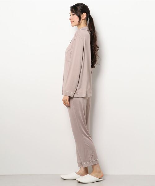 Dita（ディータ）の「てろとろムースシャツルームウェア/全4色（ルームウェア/パジャマ・レディース・ピンクベージュ/アッシュグレー/ブラウン/オリーブ/グレイッシュベージュ/ブラック・FREE）」の8枚目の写真