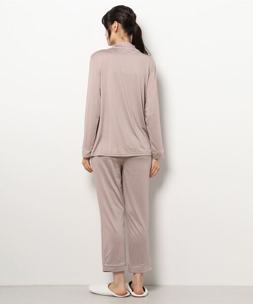 Dita（ディータ）の「てろとろムースシャツルームウェア/全4色（ルームウェア/パジャマ・レディース・ピンクベージュ/アッシュグレー/ブラウン/オリーブ/グレイッシュベージュ/ブラック・FREE）」の7枚目の写真