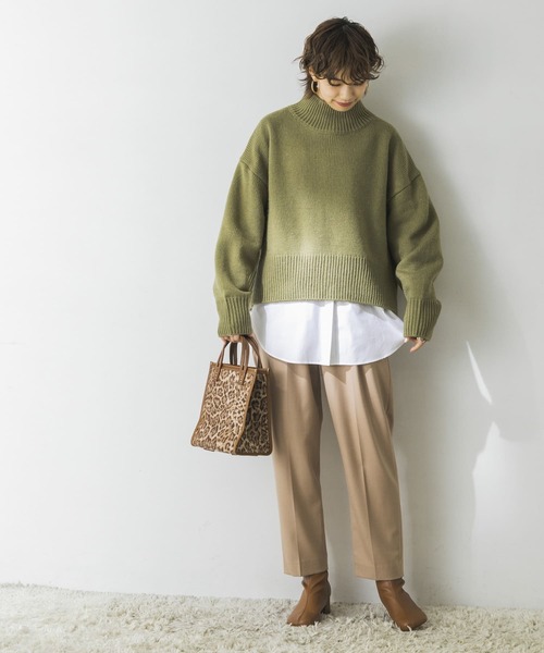 URBAN RESEARCH（アーバンリサーチ）の「ウォッシャブルウールドロストテーパードパンツ（その他パンツ・レディース・チャコールグレー/ブラック/ベージュ・34/36/38）」の12枚目の写真