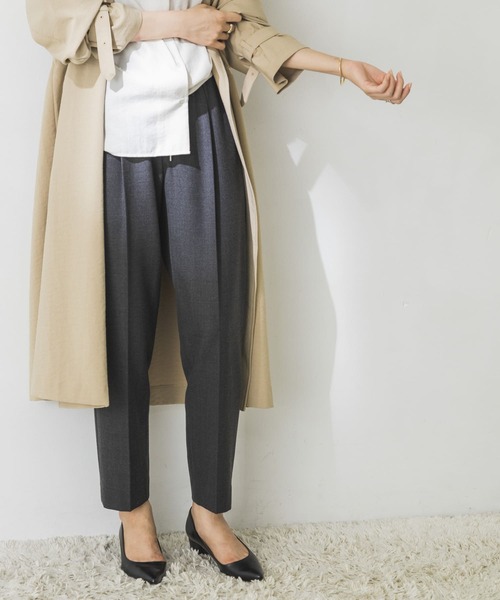 URBAN RESEARCH（アーバンリサーチ）の「ウォッシャブルウールドロストテーパードパンツ（その他パンツ・レディース・チャコールグレー/ブラック/ベージュ・34/36/38）」の21枚目の写真