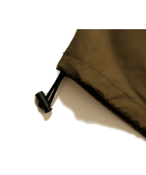 ROTAR(ローター)の「Signal Coach Jacket ワッペン ナイロン コーチジャケット(ナイロンジャケット・メンズ・カーキ・LARGE/X-LARGE/MEDIUM)」の13枚目の写真