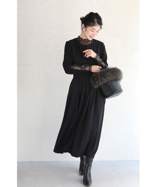 cawaii(カワイイ)の「華やぐ花刺繍あったかインナー トップス(Tシャツ/カットソー・レディース・ブラック・FREE)」の3枚目の写真