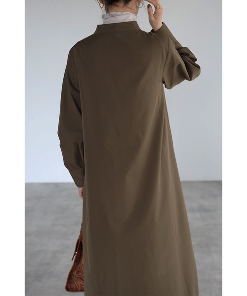 Bonjour Sagan(ボンジュールサガン)の「アレンジフリルカラーロングワンピース(ワンピース・レディース・ブラック/カーキ・FREE)」の14枚目の写真