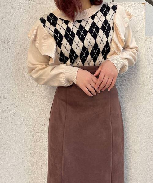 MAJESTIC LEGON(マジェスティックレゴン)の「クラシカルパターンフリルニット(ニット/セーター・レディース・ホワイト系その他2/ブラック系その他/グレー系その他/ブラック系その他2/ブラウン系その他2・MEDIUM)」の3枚目の写真